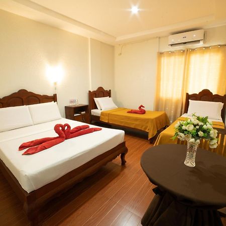 Casanas Suites Puerto Princesa Exterior photo