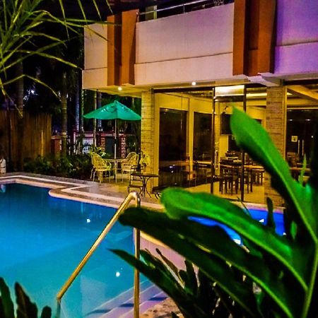 Casanas Suites Puerto Princesa Exterior photo