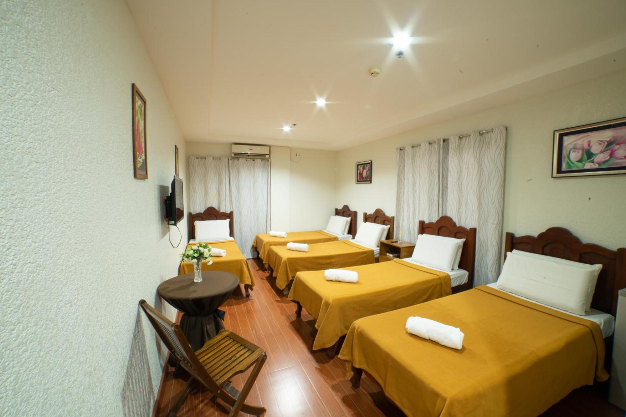 Casanas Suites Puerto Princesa Exterior photo